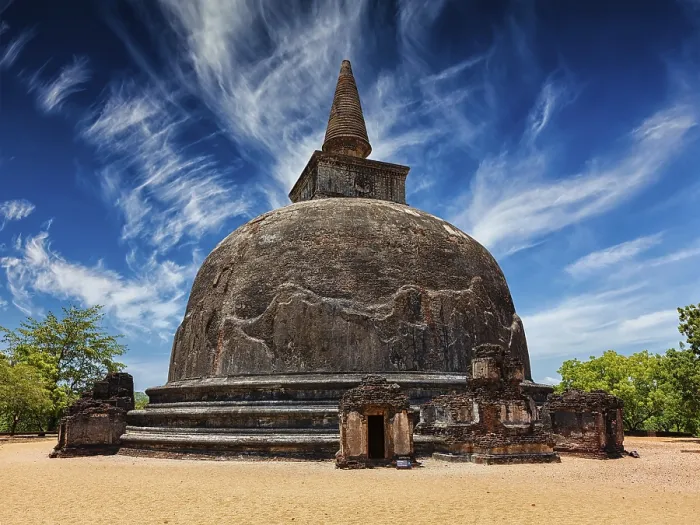 Framed Print : Sri Lankan tourist landmark, Kiri Vihara