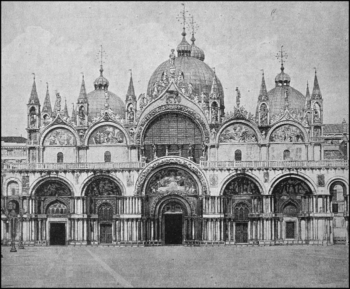 Framed Print : St. Mark's Church in Venice