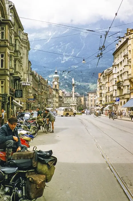 Framed Print : St Mary's column in Maria-Theresien-Strasse street, city centre of Innsbruck, Austria, Europe 1950s, Europe