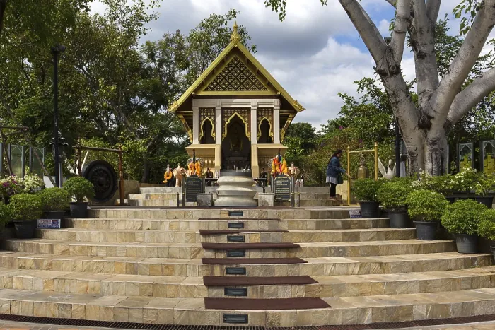 Framed Print : Staircase to Sarn Tay Pa Ruk, Elephant Shrine Framed Print : Staircase to Sarn Tay Pa Ruk, Elephant Shrine