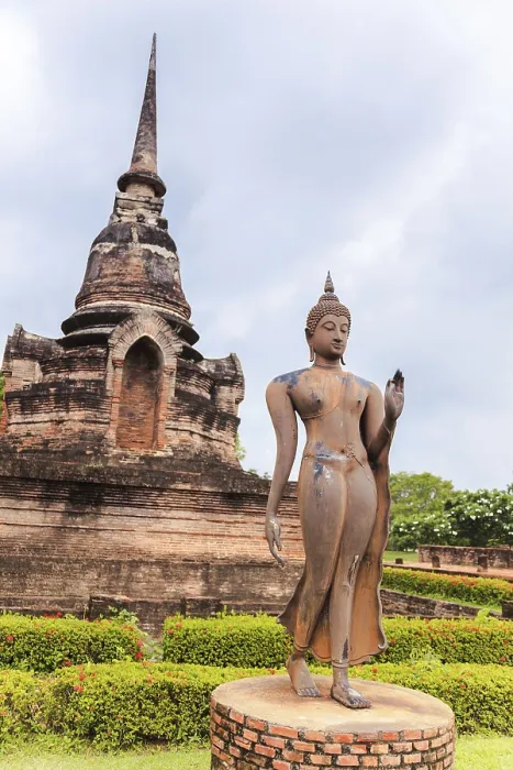 Framed Print : Standing buddha statue in sukhothai historical park