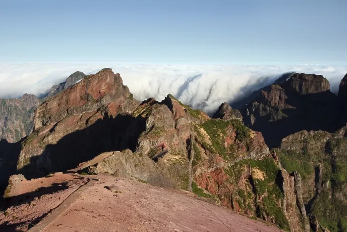 Framed Print : The start of the mountain path from Pico do Arieiro to Pico Ruivo
