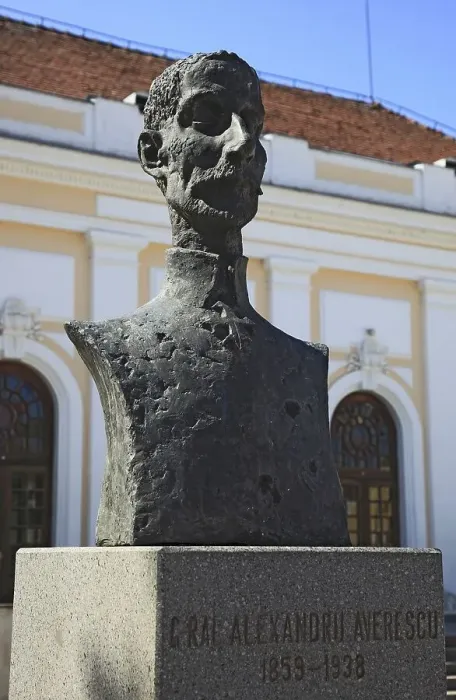 Framed Print : Statue of Alexandru Averescu, Romanian general and several times Prime Minister