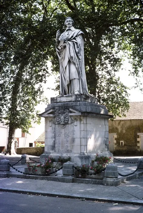 Framed Print : Statue of Cardinal Richelieu 1585 1642, Richelieu, Indre et Loire, France 1976 Framed Print : Statue of Cardinal Richelieu 1585 1642, Richelieu, Indre et Loire, France 1976