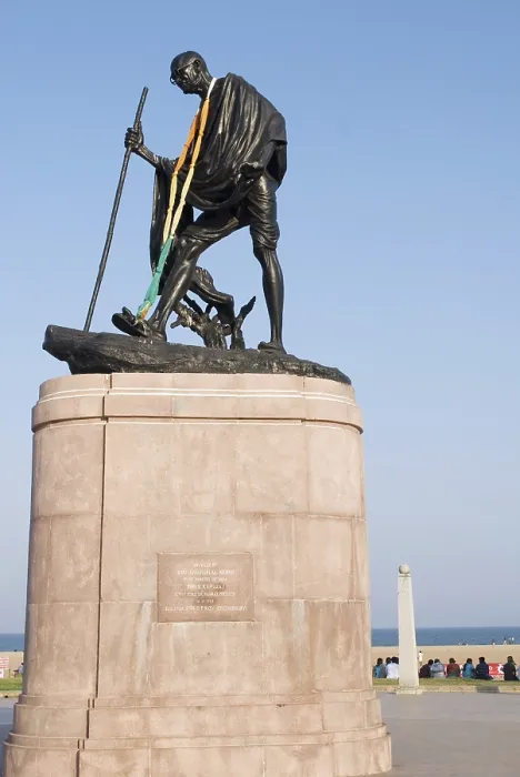 Framed Print : Statue of mahatma gandhi at marina beach
