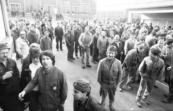 Framed Print : Steelworkers at Orenstein & paddock gathered for a spontaneous strike for wages behind the gates of their factory in