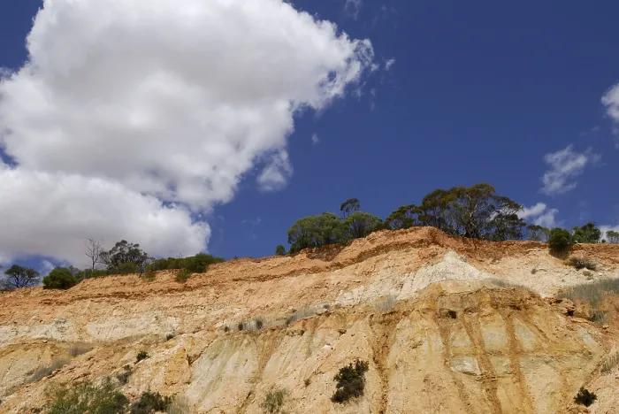 Framed Print : Steep cliffs of the Murray River near Berri Framed Print : Steep cliffs of the Murray River near Berri