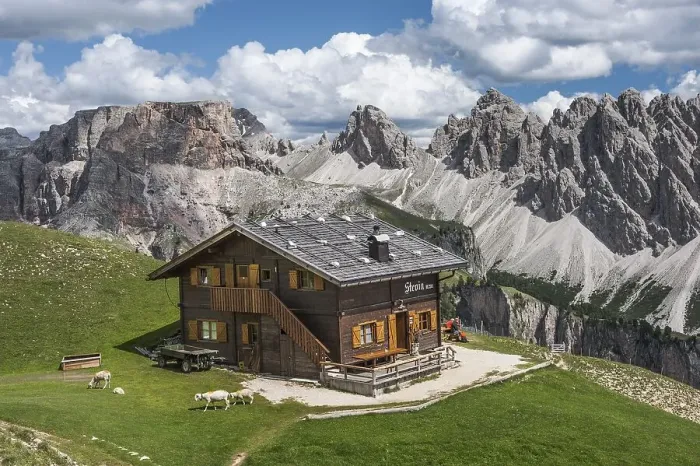 Framed Print : Steviahuette mountain inn, 2312m