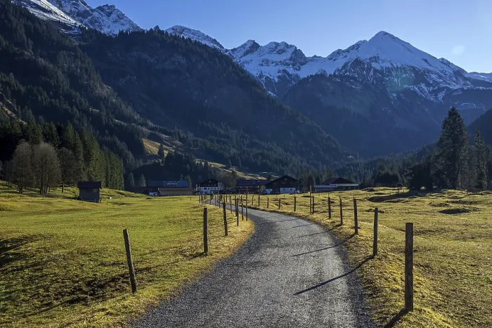 Framed Print : Stillachtal, behind Birgsau and mountains of the Allgaeu Alps