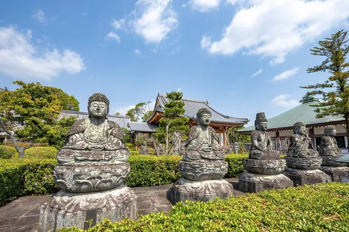 Framed Print : Stone Buddha Statues, Ninna-ji Renge-ji Temple Framed Print : Stone Buddha Statues, Ninna-ji Renge-ji Temple