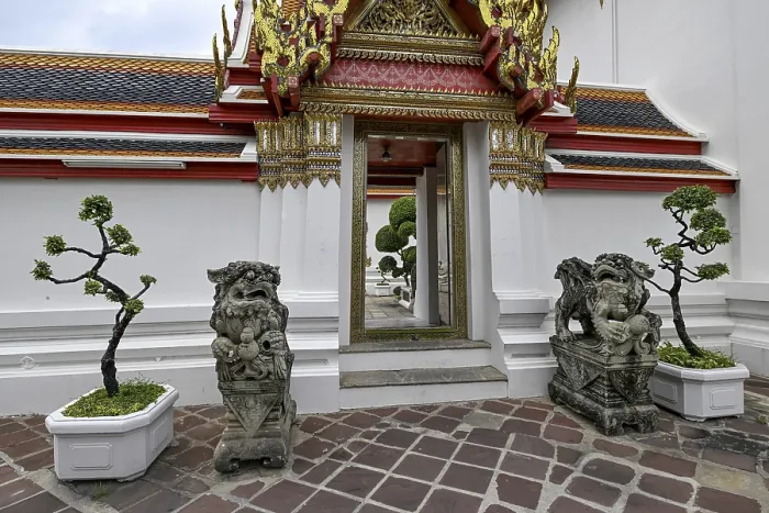 Framed Print : Stone statues of Chinese warriors