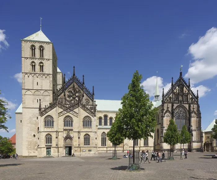 Framed Print : St.Paulus-Dom, Cathedral Square