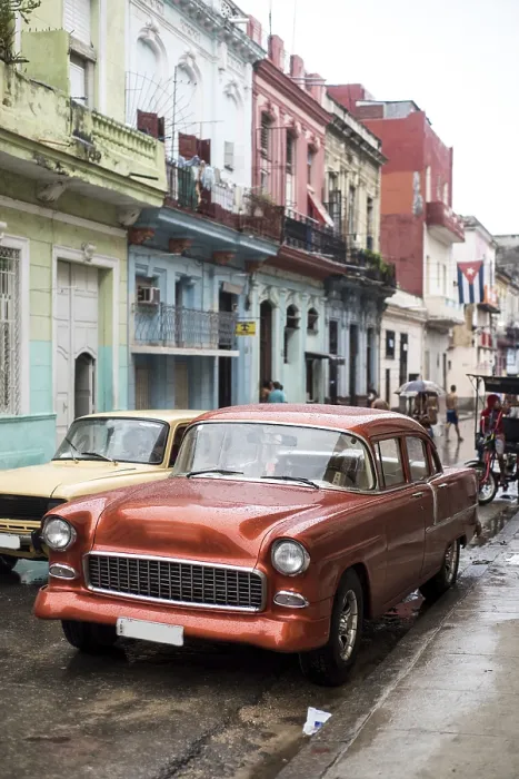 Framed Print : Street scene with old car on rainy day in Havana