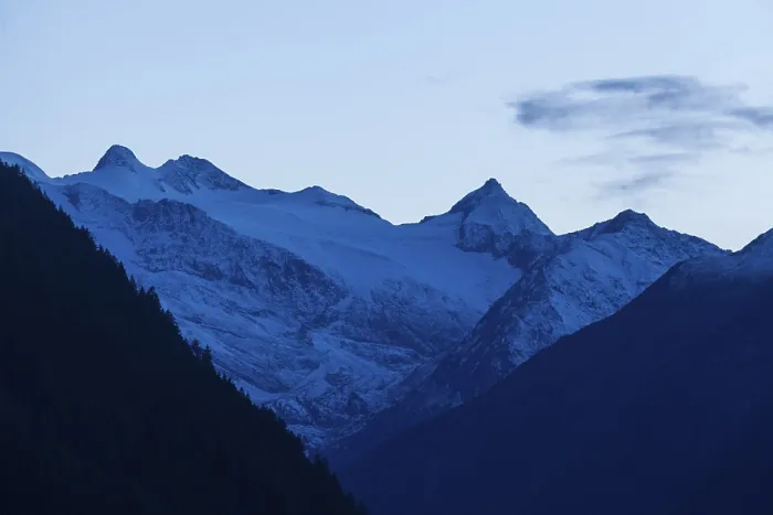Framed Print : Stubai Glacier with Mount Zuckerhutl at dusk