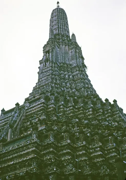 Framed Print : Stupa des buddhistischen Tempels Wat Arun, Bangkok, Thailand, Asien im Jahr 1964, Asia