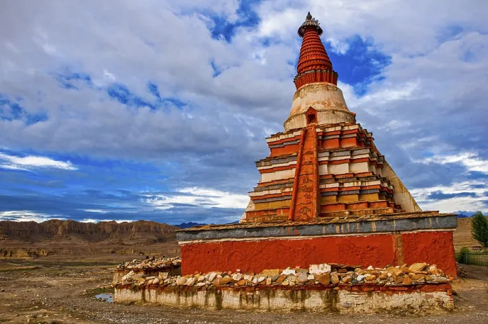 Framed Print : Stupa in the kingdom of Guge, Western Tibet, Asia Framed Print : Stupa in the kingdom of Guge, Western Tibet, Asia