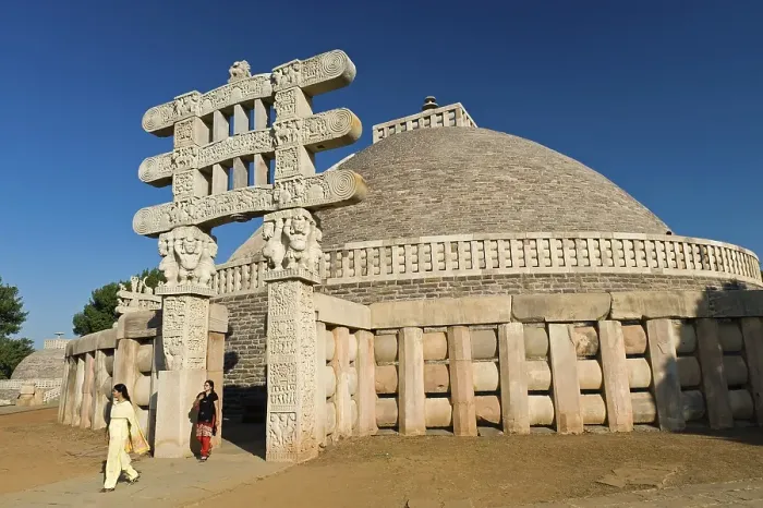 Framed Print : Stupas of Sanchi, UNESCO World Heritage site