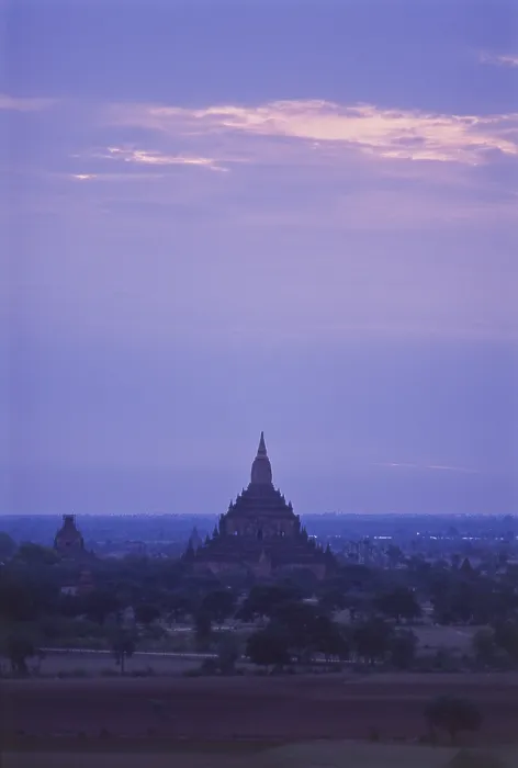 Framed Print : The Sulamani Temple was built in 1183 by King Narapatisithu Framed Print : The Sulamani Temple was built in 1183 by King Narapatisithu
