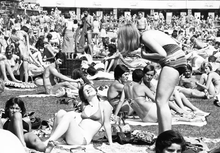 Framed Print : The summer of 1976 brought lots of sunshine and full swimming pools Framed Print : The summer of 1976 brought lots of sunshine and full swimming pools