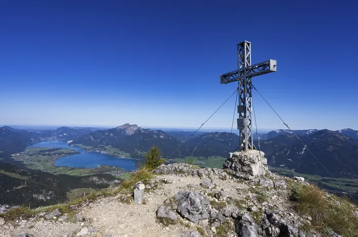 Framed Print : Summit cross on Rettenkogel with Wolfgangsee