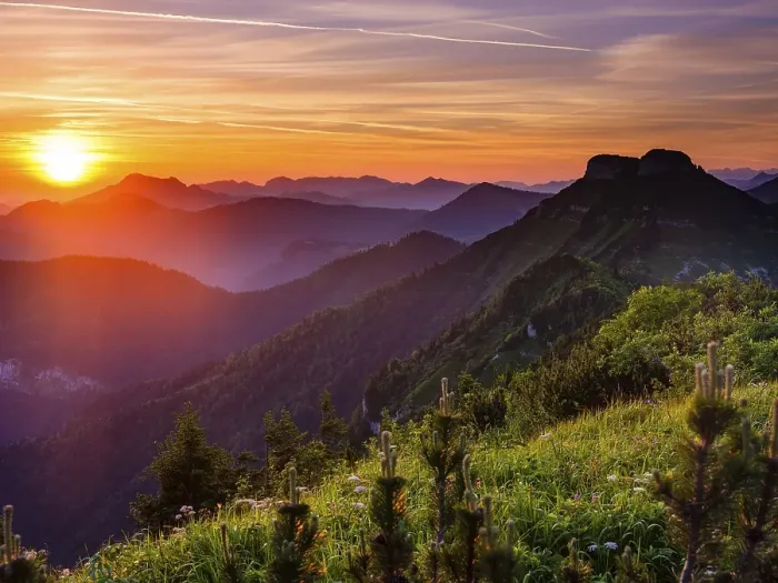 Framed Print : Sunrise over the Osterhorn group and the Hoellengebirge Framed Print : Sunrise over the Osterhorn group and the Hoellengebirge
