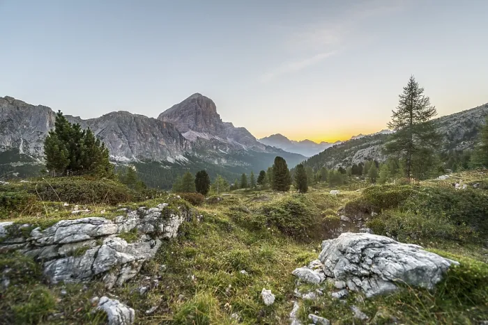 Framed Print : Sunrise in front of the peaks of Col dei Bos and Tofane