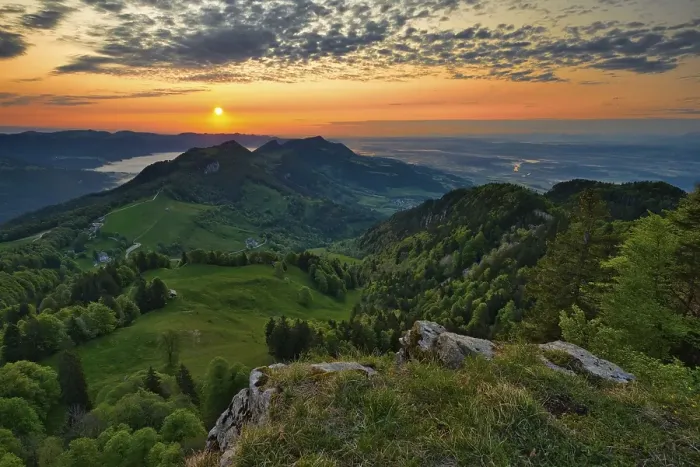 Framed Print : Sunrise on the Weissenstein, view over the Jura mountains and the Swiss Plateau, Canton Solothurn, Switzerland, Europe