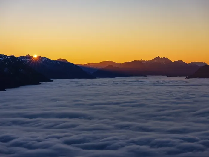 Framed Print : Sunset in the mountains, in the Fog Sea valley Framed Print : Sunset in the mountains, in the Fog Sea valley