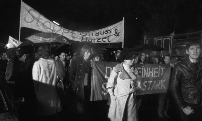 Framed Print : Supporters and friends of the SPD / FDP government coalition demonstrated in Bonn on 26 April 1972 with a torchlight