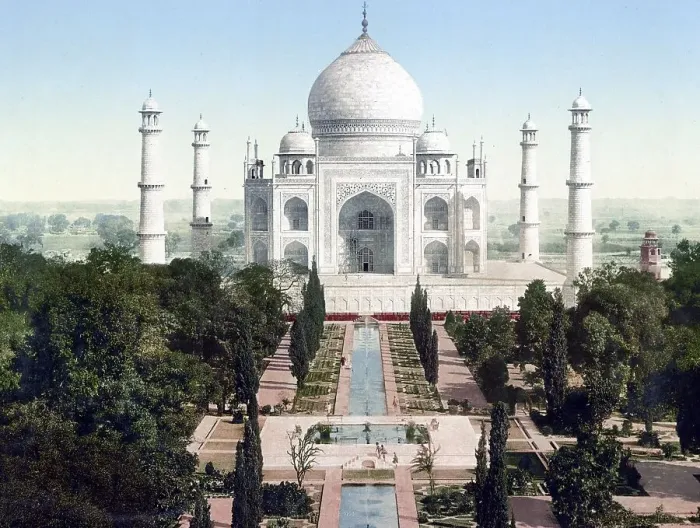 Framed Print : The Taj Mahal in Agra, India, 1890 Framed Print : The Taj Mahal in Agra, India, 1890