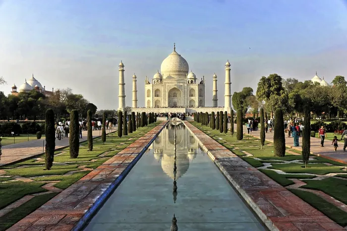 Framed Print : Taj Mahal Tomb, UNESCO World Heritage Site