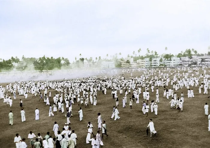Framed Print : Tear Gas at Gowalia Tank Maidan, Bombay, India, Asia, August 9, 1942, Asia