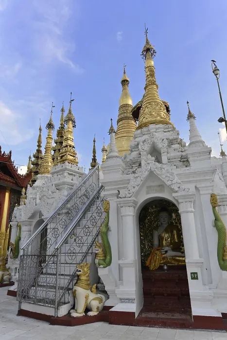 Framed Print : Temple with Buddhist altar and golden sculptures