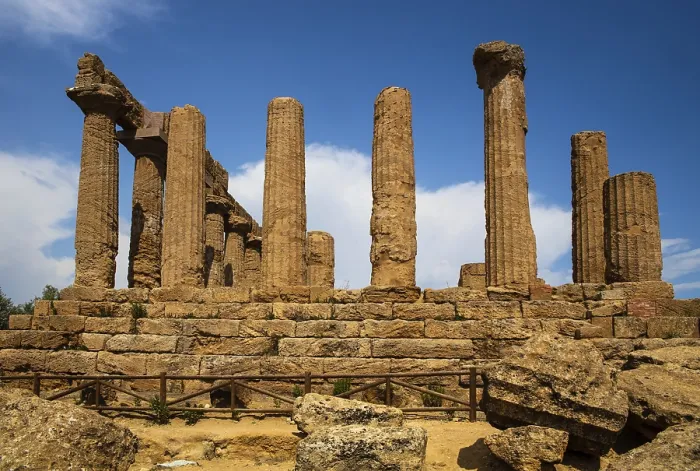Framed Print : Temple of Juno (or Temple of Hera) as Doric peripteros Framed Print : Temple of Juno (or Temple of Hera) as Doric peripteros