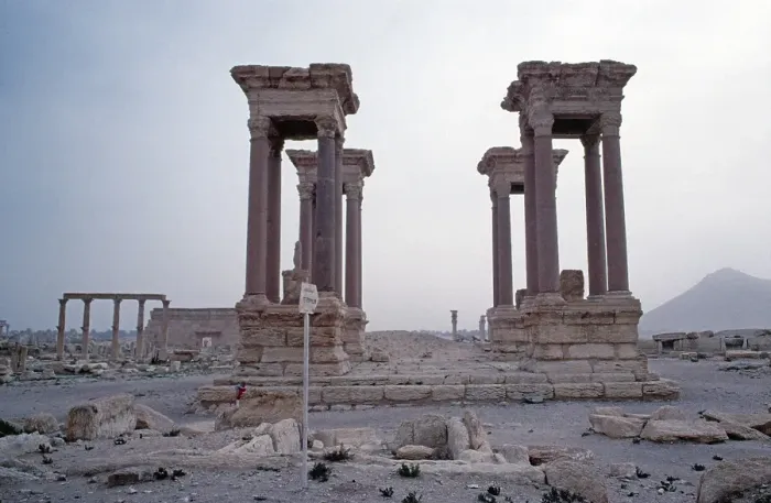 Framed Print : Tetrapylon, Palmyra, Syria, May 1987, vintage, retro, old, historical, Asia Framed Print : Tetrapylon, Palmyra, Syria, May 1987, vintage, retro, old, historical, Asia