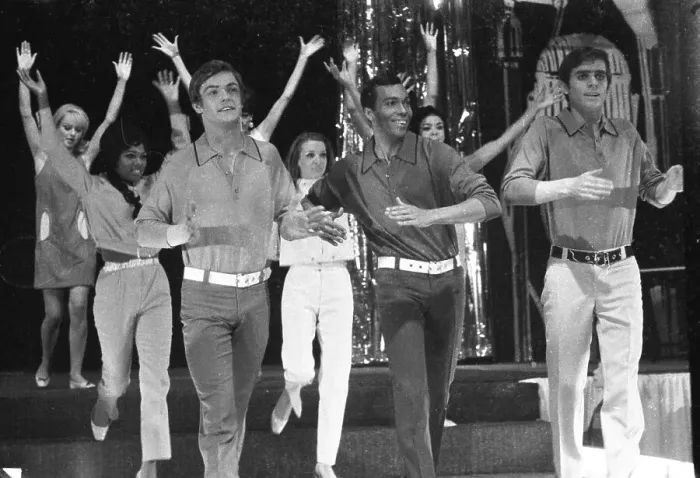 Framed Print : The show of the British pop star Graham Bonney