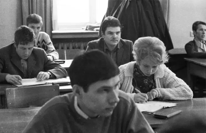 Framed Print : Theory and practice in 1965 at a vocational school in Bochum