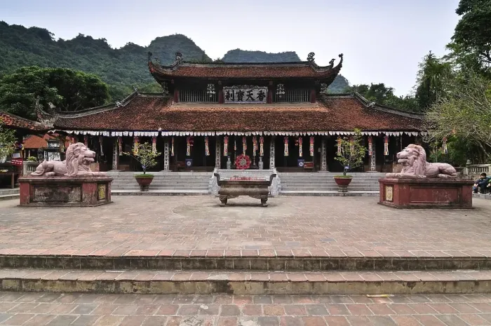 Framed Print : Thien Tru Pagoda in the Perfume Pagoda