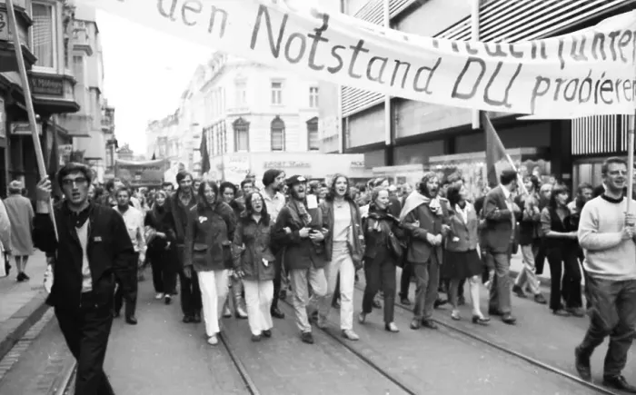 Framed Print : Many thousands of people gathered in Bonn on 11