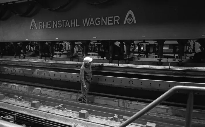 Framed Print : The Thyssen pipe mill, here in Duisburg in 1968 Framed Print : The Thyssen pipe mill, here in Duisburg in 1968