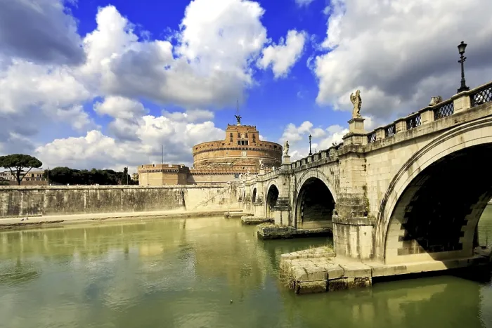 Framed Print : Tiber in Rome, Italy Framed Print : Tiber in Rome, Italy