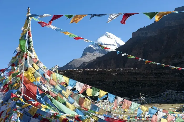 Framed Print : Tibetan Buddhism, Tarboche, a flagpole with colourful prayer flags