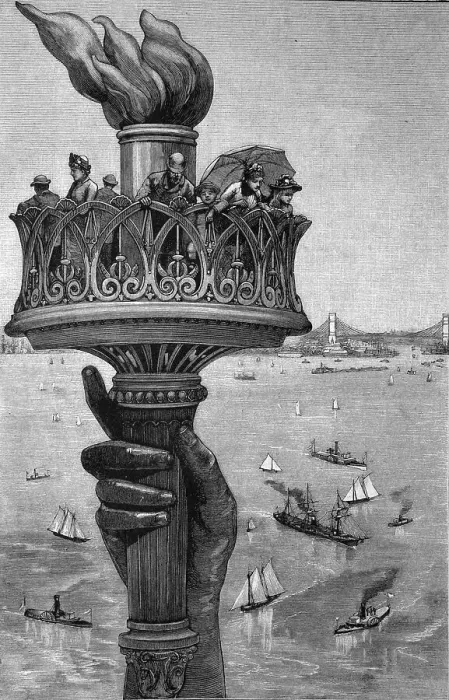 Framed Print : Torch of the Statue of Liberty in New York Framed Print : Torch of the Statue of Liberty in New York