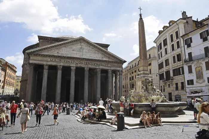 Framed Print : Tourists, Obelisk, Fountain, Piazza della Rotonda Framed Print : Tourists, Obelisk, Fountain, Piazza della Rotonda