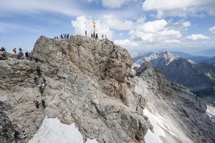 Framed Print : Tourists queue up for the summit of the Zugspitze