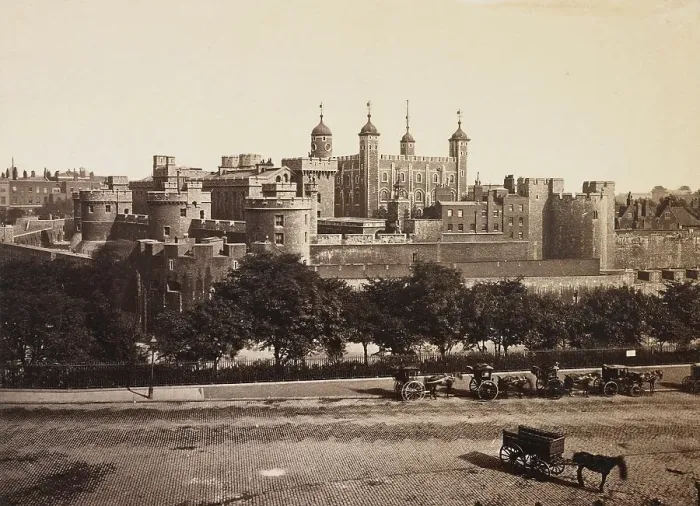 Framed Print : Tower of London, c. 1800, England