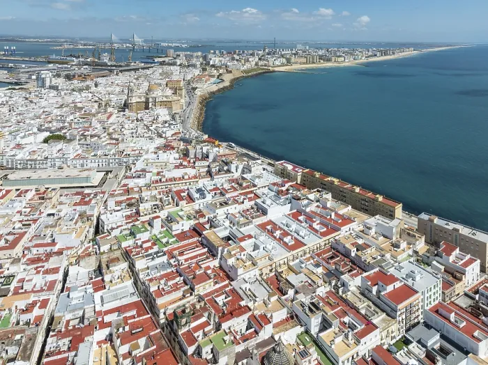 Framed Print : The town of Cadiz with the old quarter in the foreground