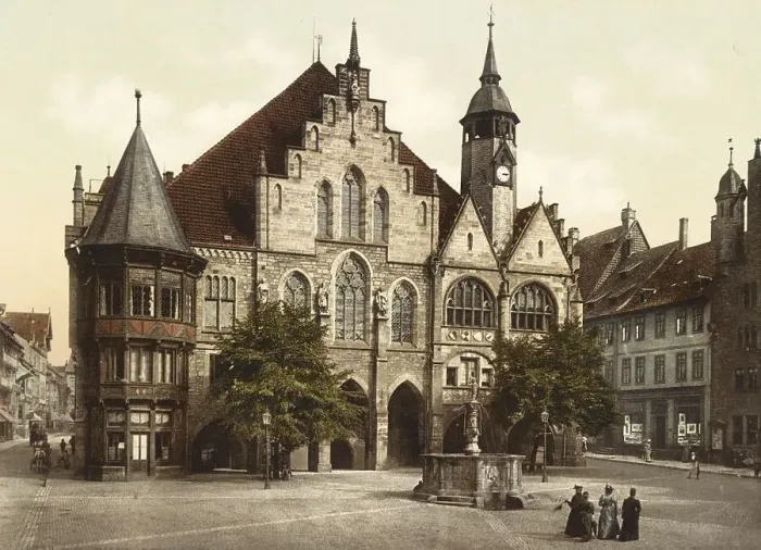 Framed Print : The town hall of Hildesheim, Lower Saxony Framed Print : The town hall of Hildesheim, Lower Saxony