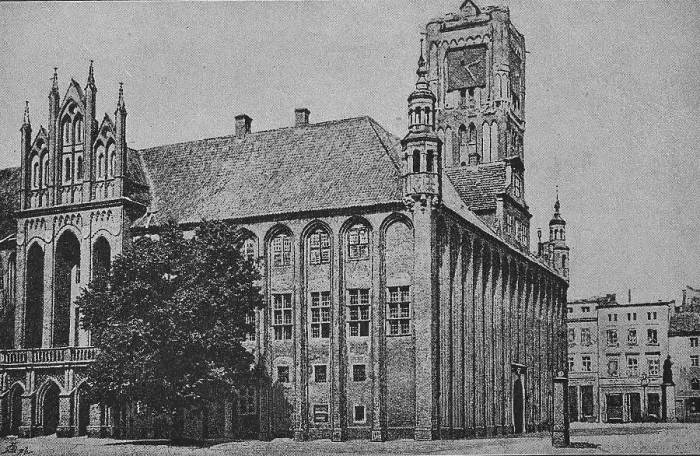 Framed Print : The Town Hall of Thorn, Torun, in Pomerania Framed Print : The Town Hall of Thorn, Torun, in Pomerania