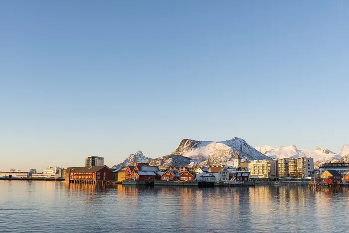 Framed Print : Townscape Svolvaer in the morning light